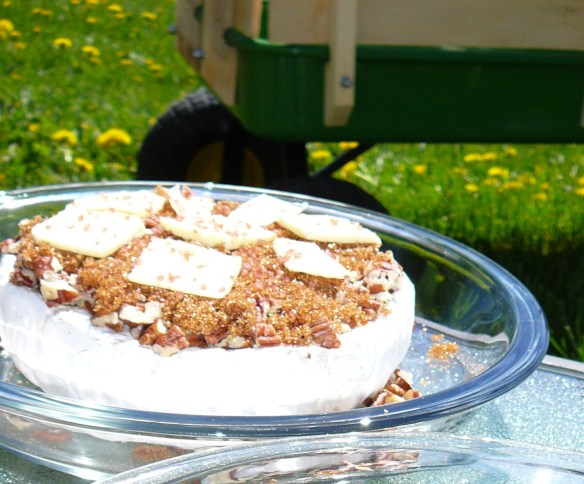 brown sugar pecan brie round