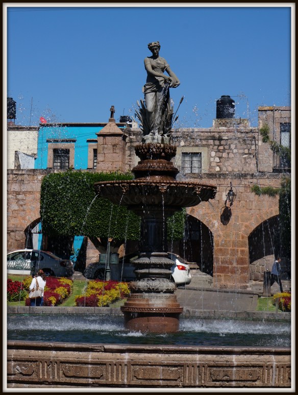 In Mexico, always a statue!