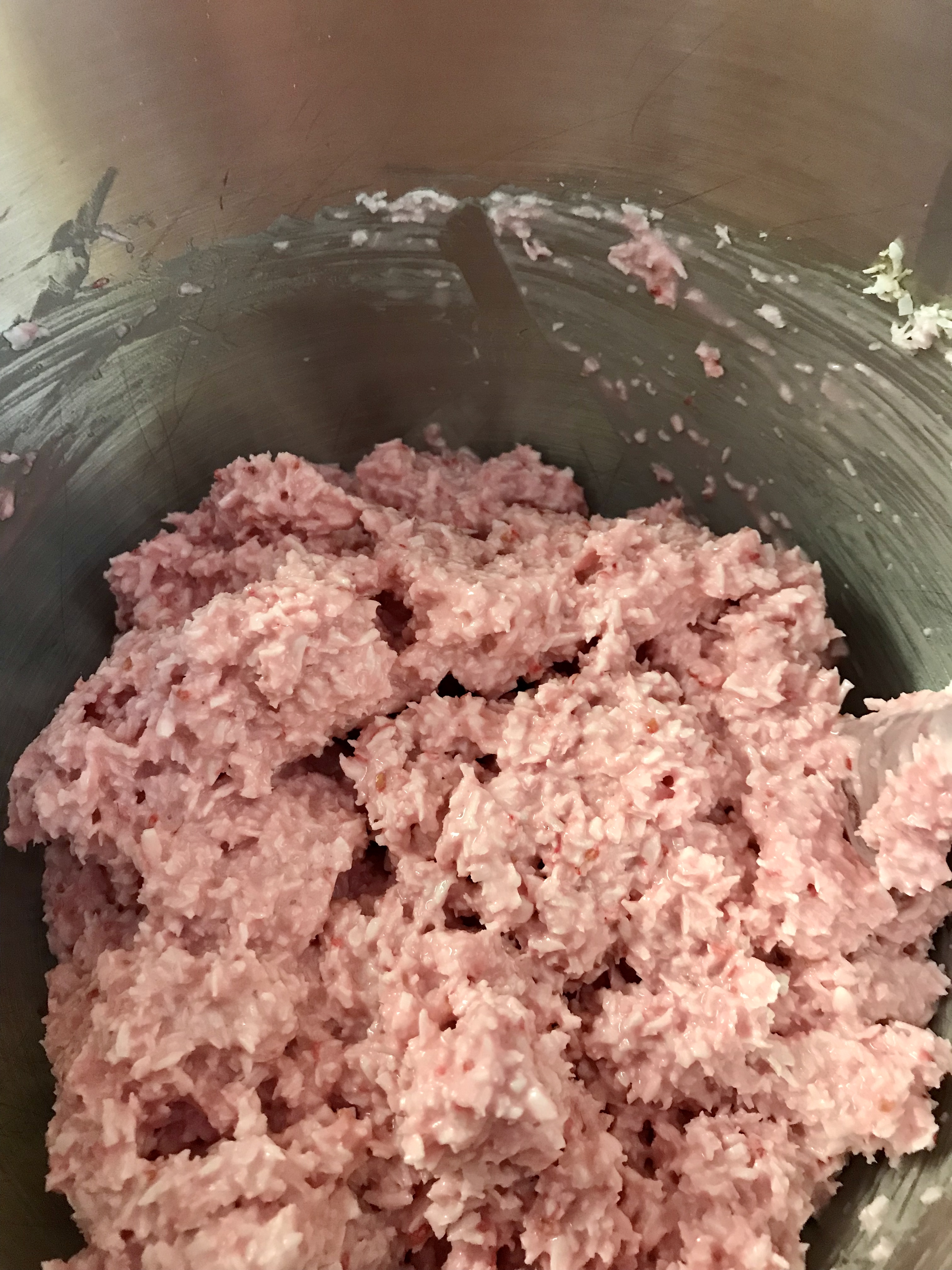 Raspberry macaroons 4